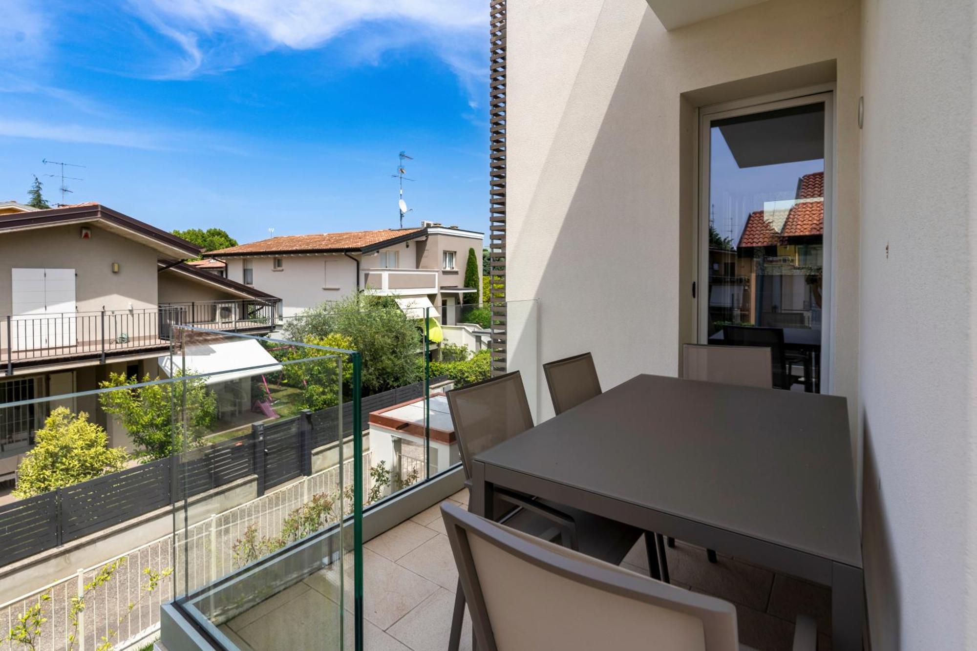 Malvezzi Apartments Desenzano del Garda Exterior foto