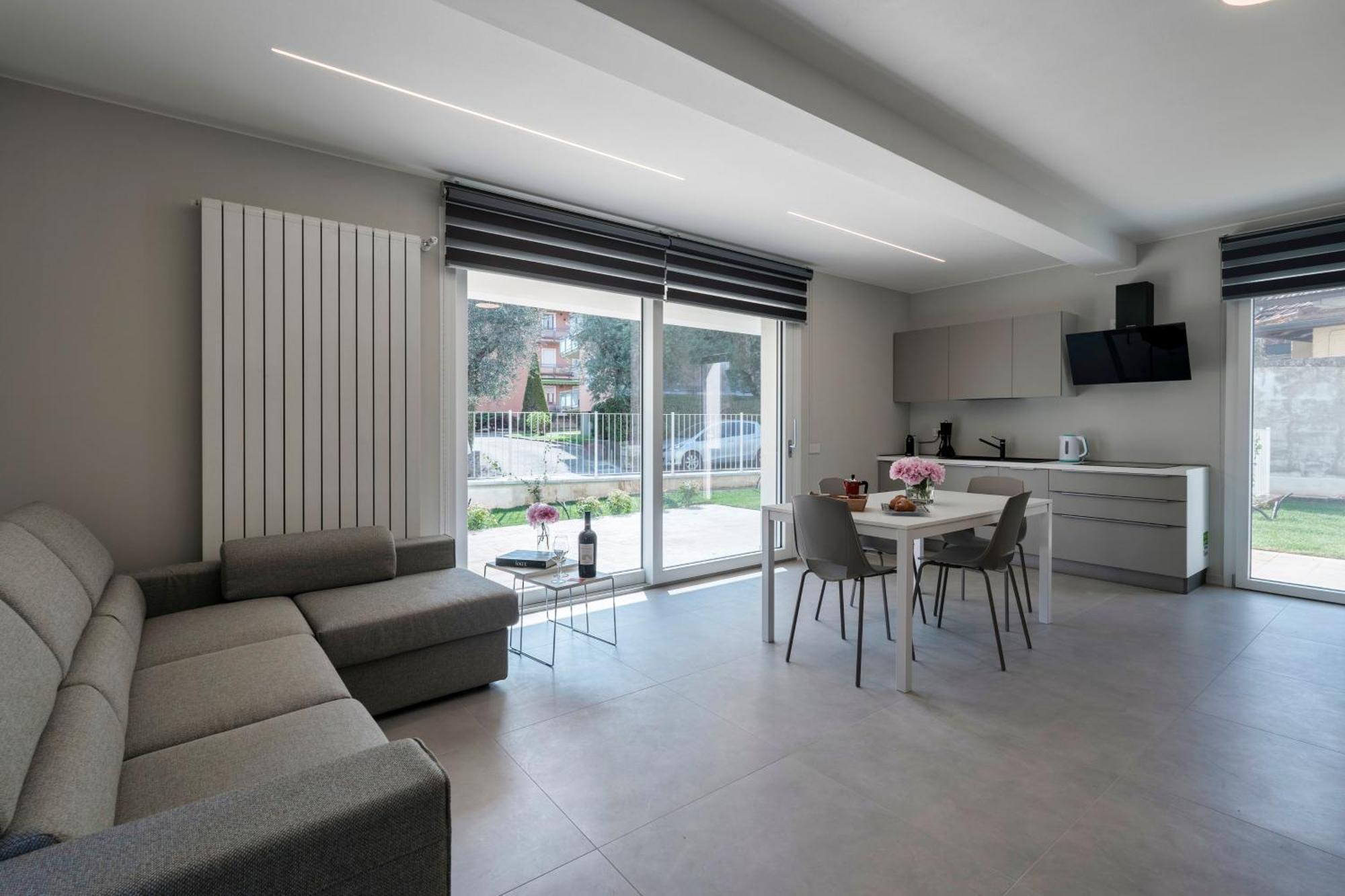 Malvezzi Apartments Desenzano del Garda Exterior foto